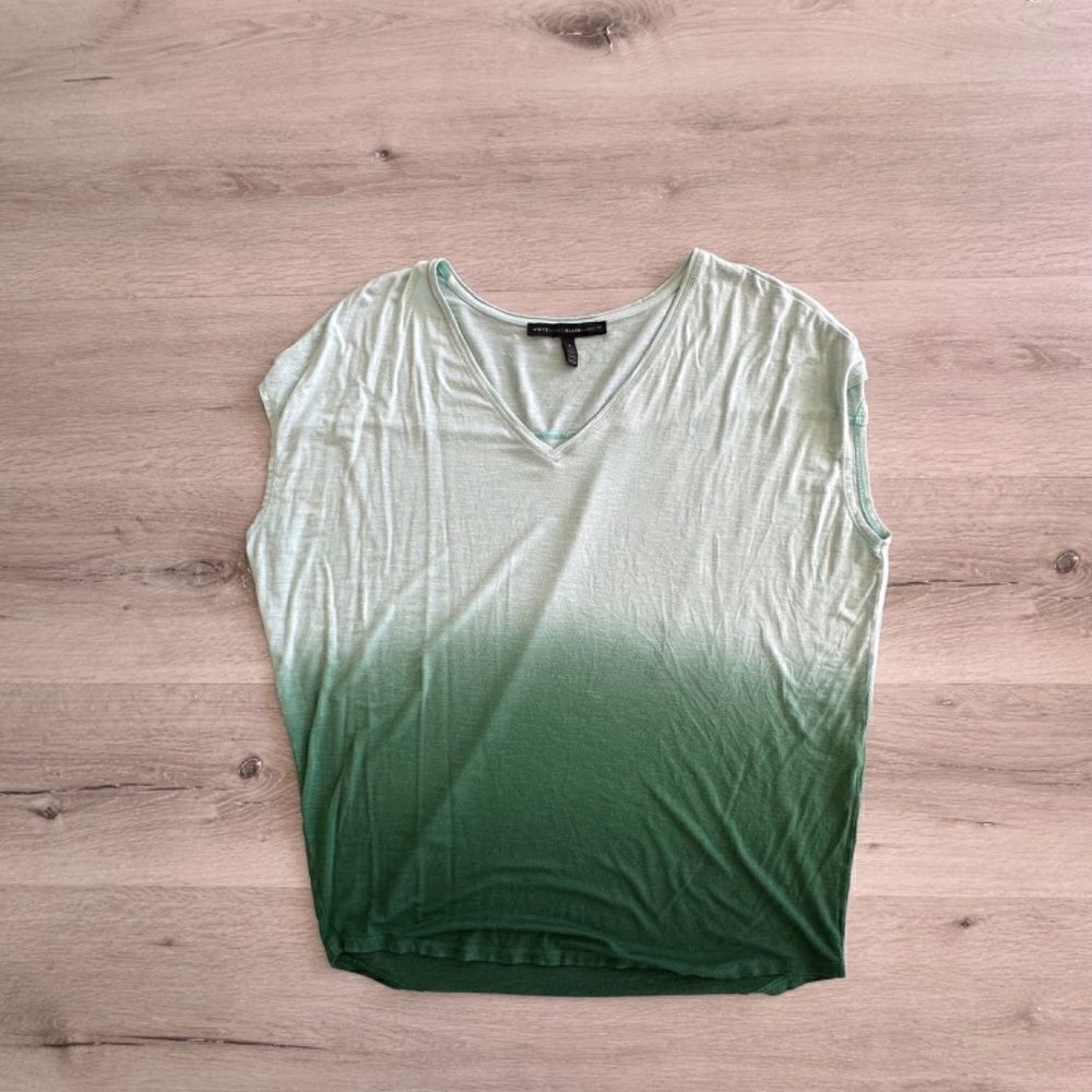 WHBM Jetsetter Tee Ombré Green S EUC - Picture 3 of 4